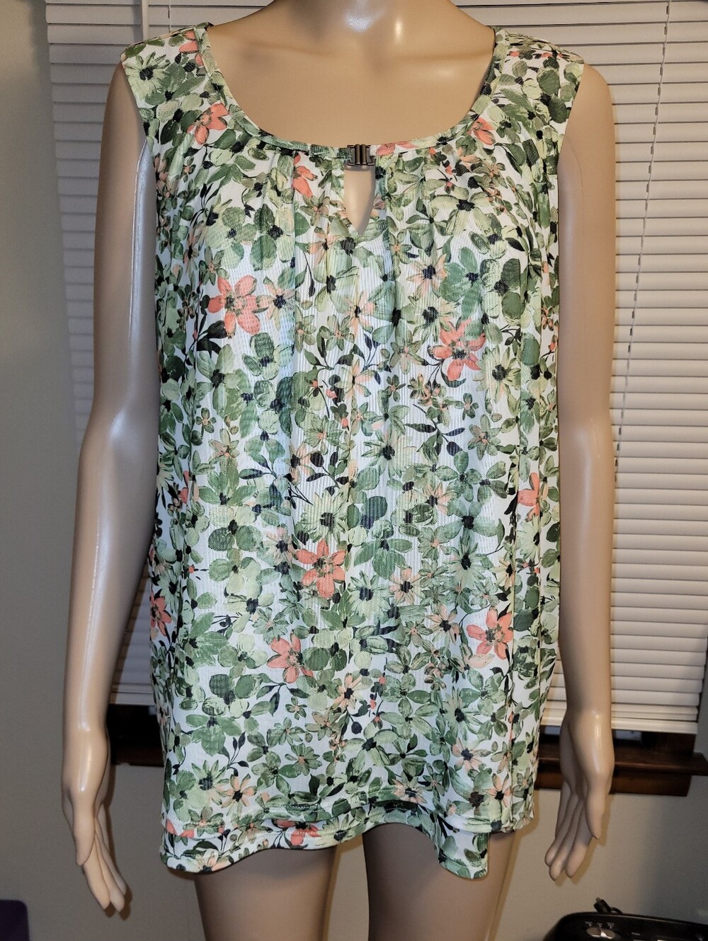 Emaline Sleeveless Green Floral Keyhole Women's Top.